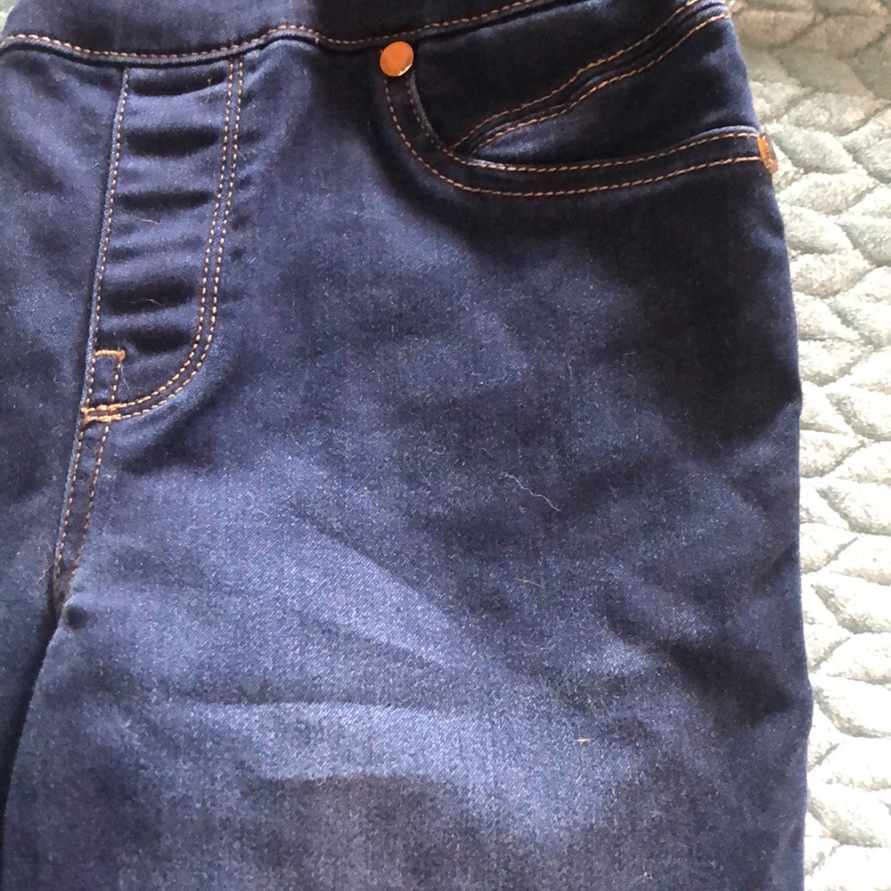 Jeans - Picture 2 of 3